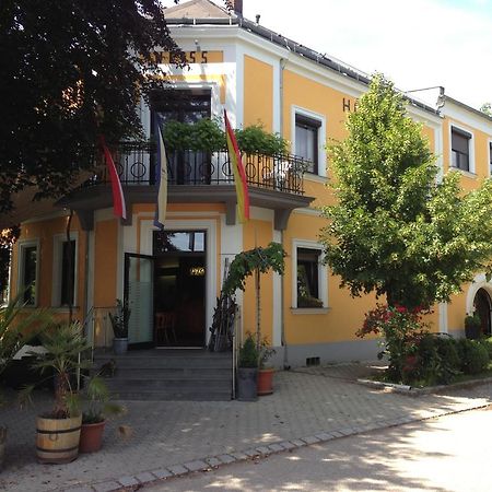 Gasthof-Pension Weisz-Artner Frauenkirchen Buitenkant foto